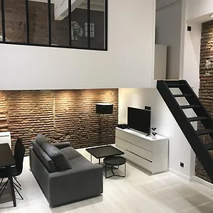 https://briques-de-toulouse.midi-pyreneeshotels.com